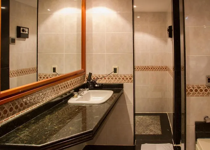 Luxury Suite
